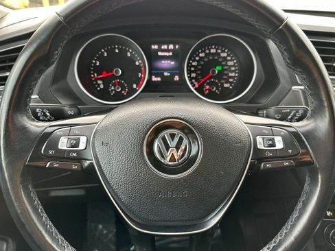 Used 2018 Volkswagen Tiguan SEL w/ 3rd Row Seat Package image 23