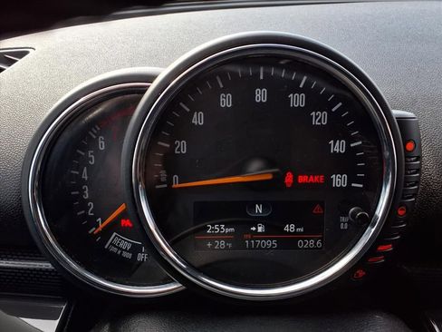 Used 2017 MINI Cooper Clubman S image 17