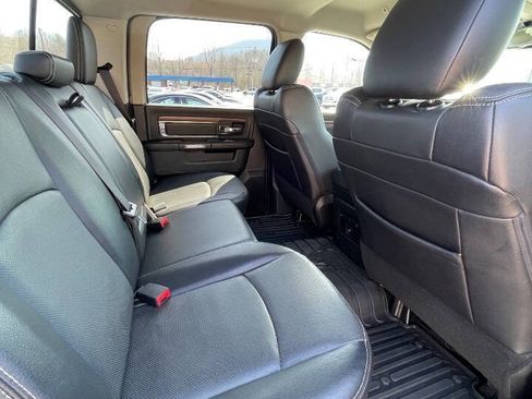Used 2017 RAM 1500 Laramie w/ Convenience Group AWD/4WD image 19