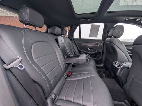 Used 2022 Mercedes-Benz GLC 300 4MATIC image 44