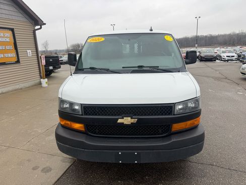 Used 2020 Chevrolet Express 2500 Extended image 2