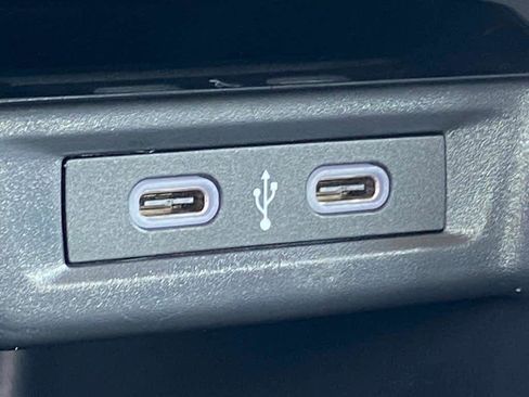 Used 2024 Volkswagen Jetta SE image 18