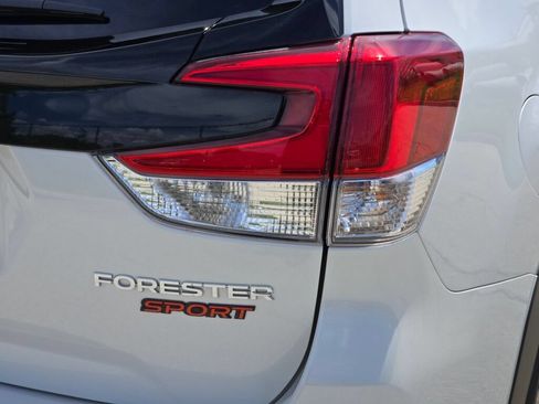 Used 2023 Subaru Forester Sport AWD/4WD image 12