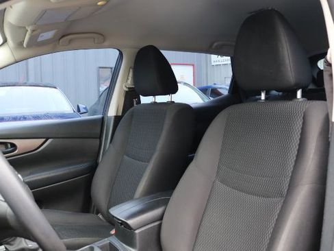 Used 2018 Nissan Rogue Sport S w/ S Appearance Package image 10