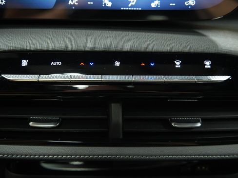 New 2026 Buick Enclave Preferred w/ Power Package image 35