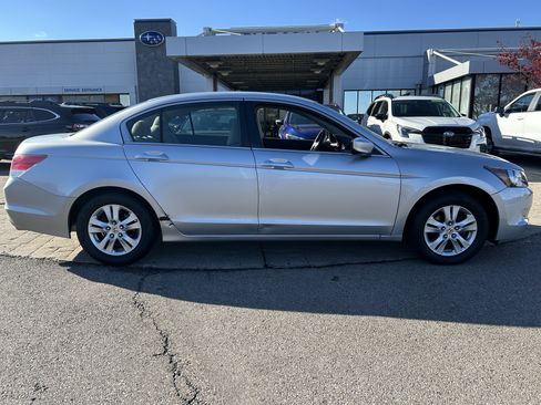 Used 2010 Honda Accord LX-P image 8