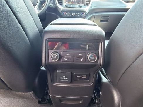 Certified 2023 GMC Acadia SLT w/ Elevation Edition AWD/4WD image 38