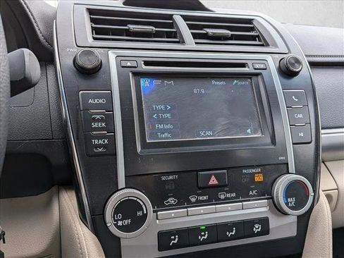 Used 2012 Toyota Camry LE image 13
