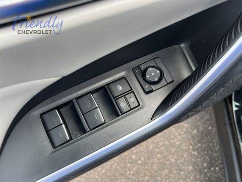 Used 2022 Toyota RAV4 XLE w/ Convenience Package AWD/4WD image 15