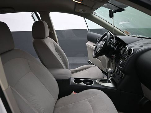 Used 2011 Nissan Rogue S image 38