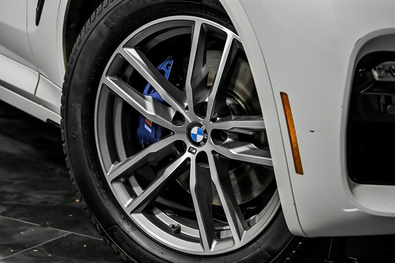 Used 2018 BMW X3 M40i w/ Premium Package AWD/4WD image 3