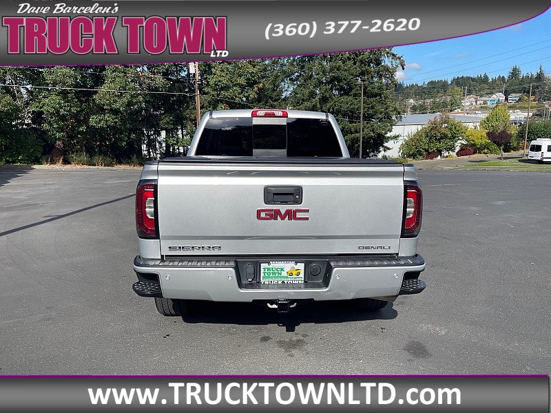 Used 2017 GMC Sierra 1500 Denali w/ Denali Ultimate Package AWD/4WD image 4