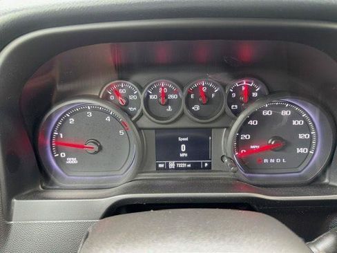 Used 2023 Chevrolet Silverado 2500 4x4 Crew Cab Custom w/ Custom Value Package image 7