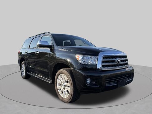 Used 2013 Toyota Sequoia Platinum AWD/4WD image 9