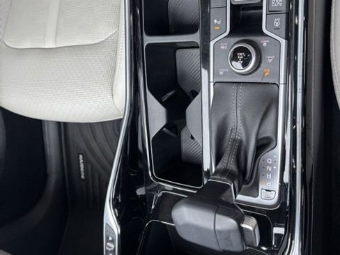 Used 2024 Kia Sorento SX image 24