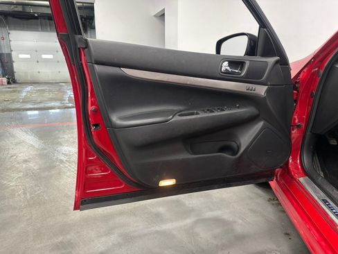 Used 2013 INFINITI G37 4dr x AWD w/ Premium Pkg image 27