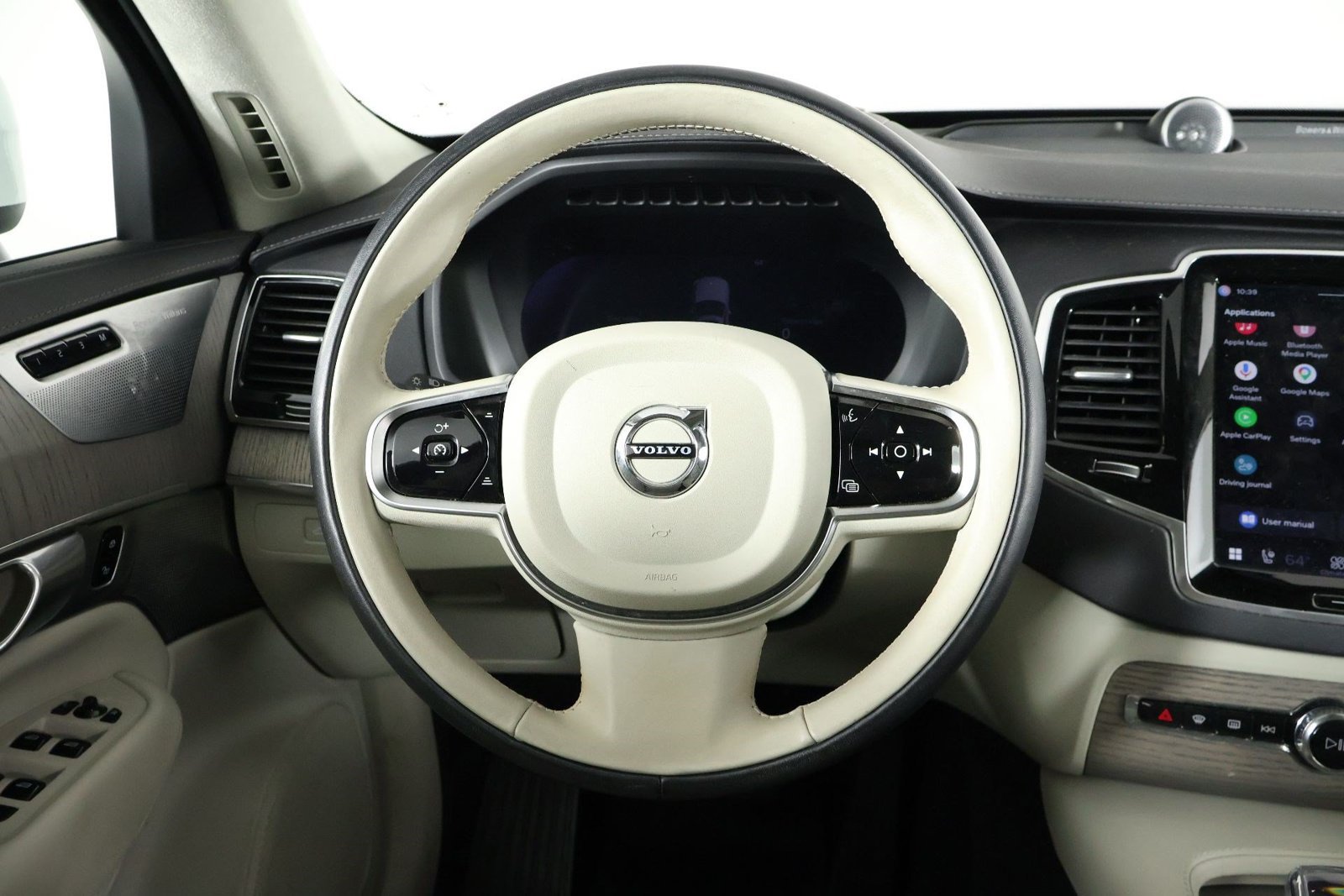 Used 2024 Volvo XC90 T8 Ultimate AWD/4WD image 8