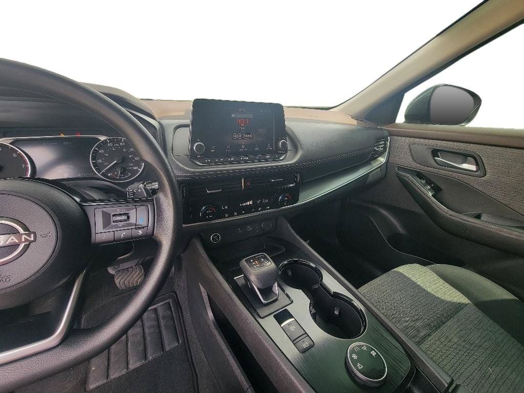 Used 2022 Nissan Rogue SV AWD/4WD image 15