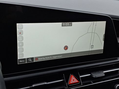 Used 2023 Kia Niro EX Touring image 18