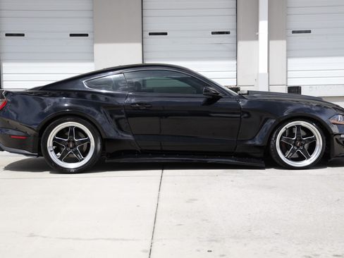 Used 2020 Ford Mustang GT Premium w/ GT Performance Package RWD image 15