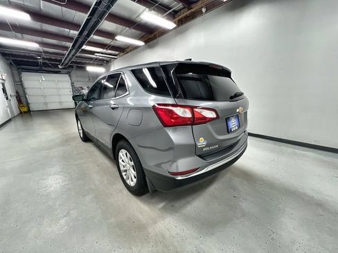 Used 2018 Chevrolet Equinox LT FWD image 6