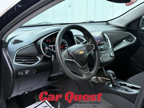 Used 2023 Chevrolet Malibu LT FWD image 10