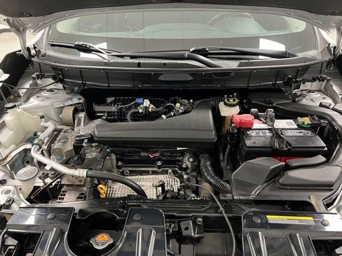 Used 2017 Nissan Rogue S image 61