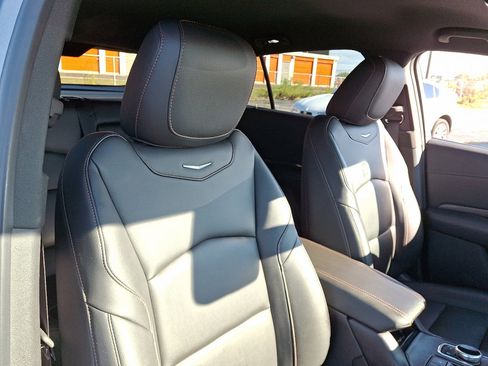 Used 2019 Cadillac XT4 Sport w/ Cold Weather Package image 13