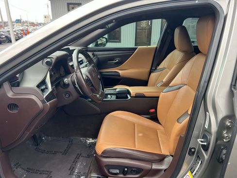 Used 2019 Lexus ES 350 w/ Premium Package FWD image 8