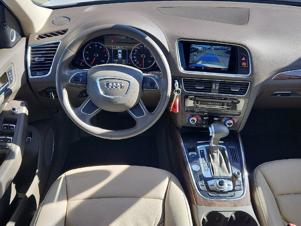 Used 2016 Audi Q5 2.0T Premium Plus w/ Technology Package AWD/4WD image 4