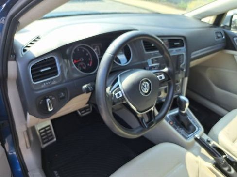 Used 2017 Volkswagen Golf Alltrack S AWD/4WD image 10
