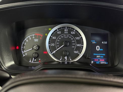 Used 2022 Toyota Corolla LE FWD image 20