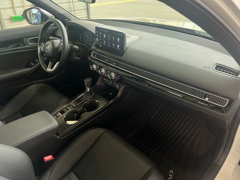 Used 2025 Honda Civic Sport Touring image 17