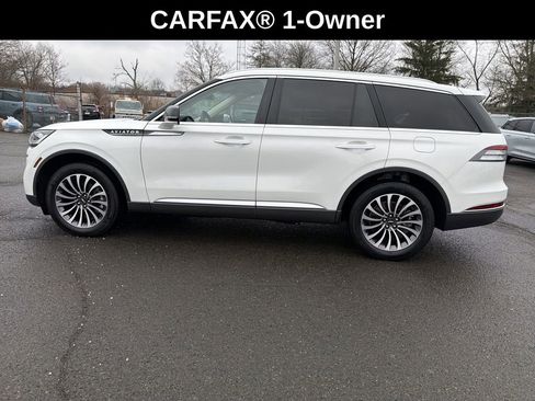 Used 2023 Lincoln Aviator AWD w/ Premium Package image 2