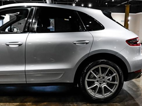 Used 2018 Porsche Macan S AWD/4WD image 11