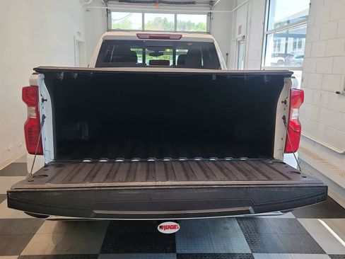 Used 2019 Chevrolet Silverado 1500 LT w/ All-Star Edition AWD/4WD image 9