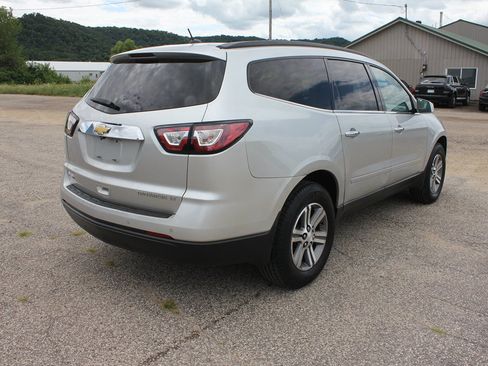 Used 2015 Chevrolet Traverse LT FWD image 5