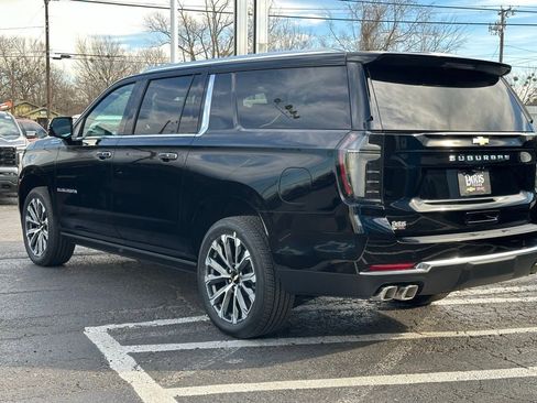 New 2026 Chevrolet Suburban High Country image 7