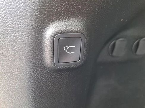 Certified 2023 Jeep Cherokee Altitude Lux image 10