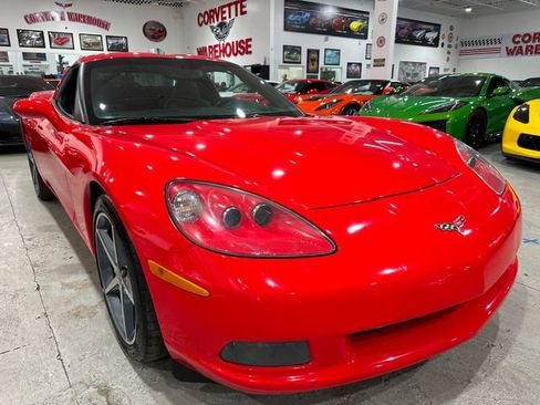 Used 2013 Chevrolet Corvette Coupe w/ 2LT Preferred Equipment Group RWD image 7