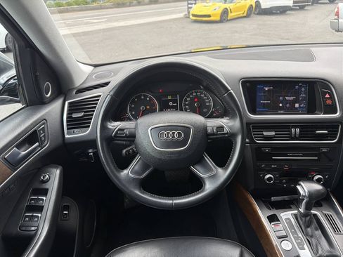 Used 2017 Audi Q5 2.0T Premium Plus w/ Technology Package AWD/4WD image 25