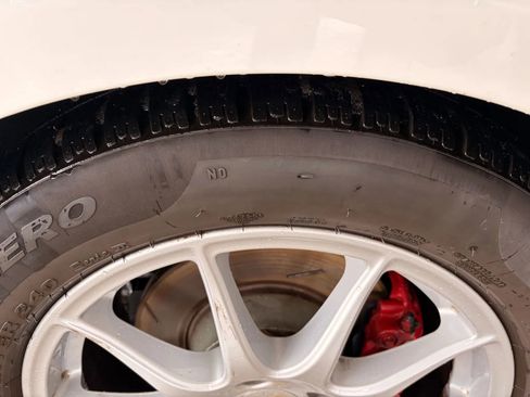 Used 2014 Porsche Panamera w/ Bose Audio Package image 38