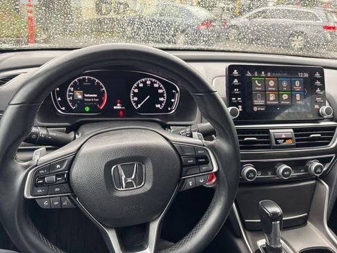 Used 2018 Honda Accord Sport image 12