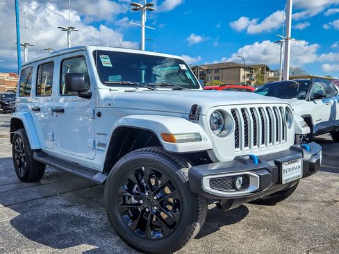 Used 2023 Jeep Wrangler Unlimited Sahara w/ Cold Weather Group image 2