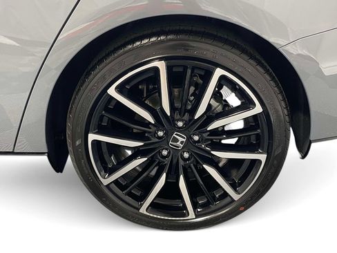 New 2026 Honda Accord Touring image 7