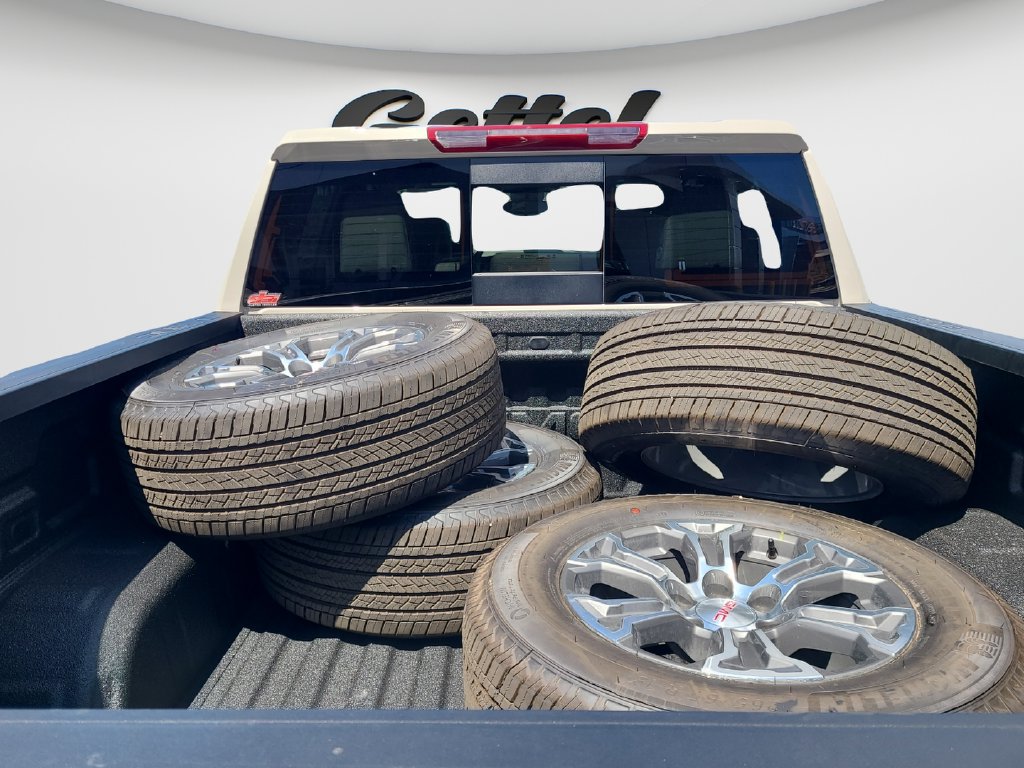 New 2026 GMC Sierra 1500 SLE w/ Preferred Package AWD/4WD image 23