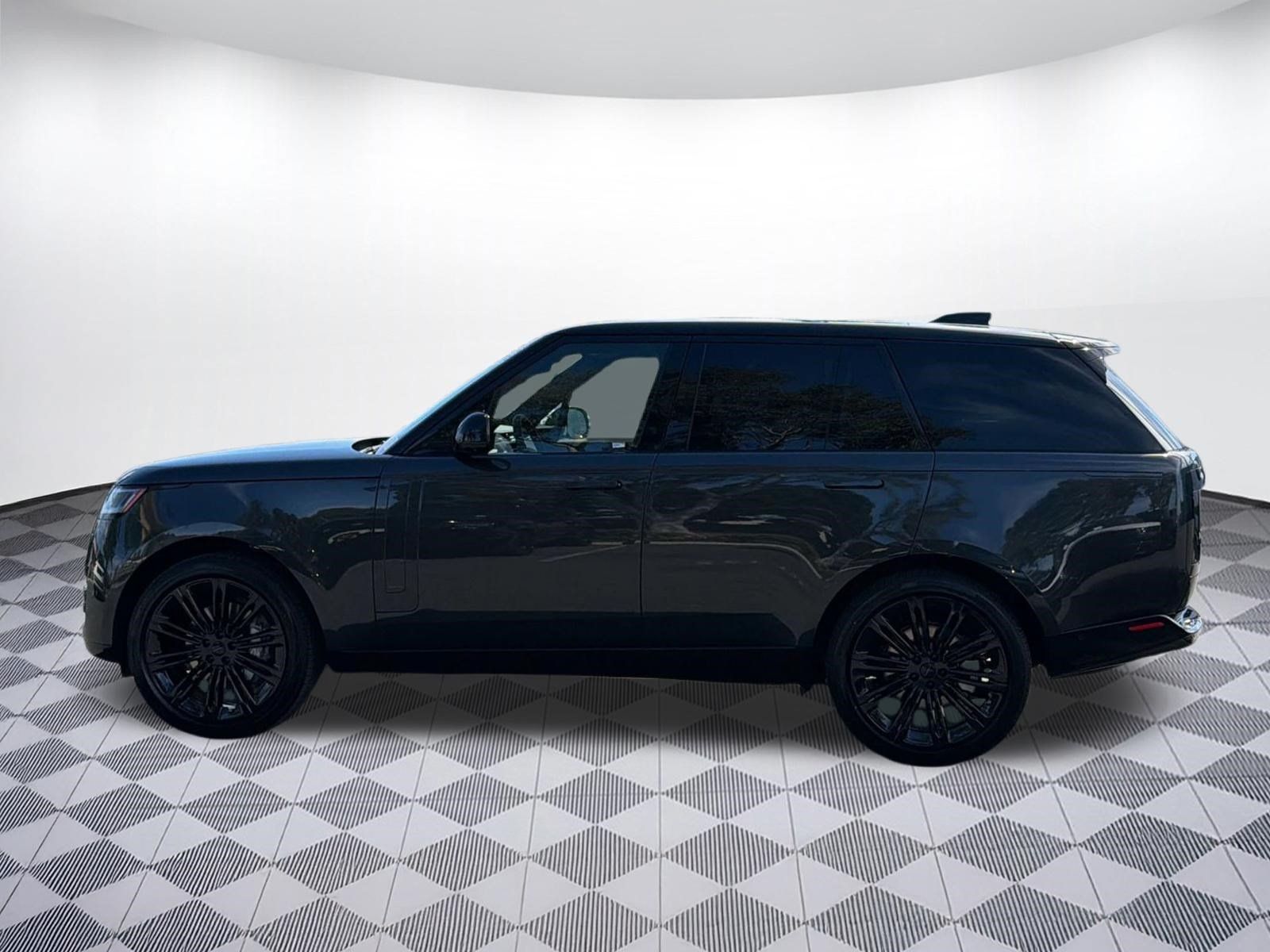 New 2026 Land Rover Range Rover SE AWD/4WD image 2