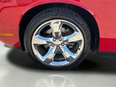 Used 2014 Dodge Challenger R/T w/ Sound Group II RWD image 11