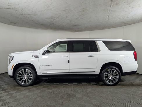 New 2026 GMC Yukon XL Denali w/ LPO, Floor Liner Package image 3