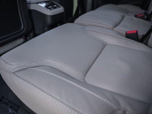 New 2026 Volvo XC90 B6 Ultra image 32